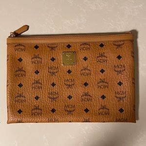 MCM Pouch